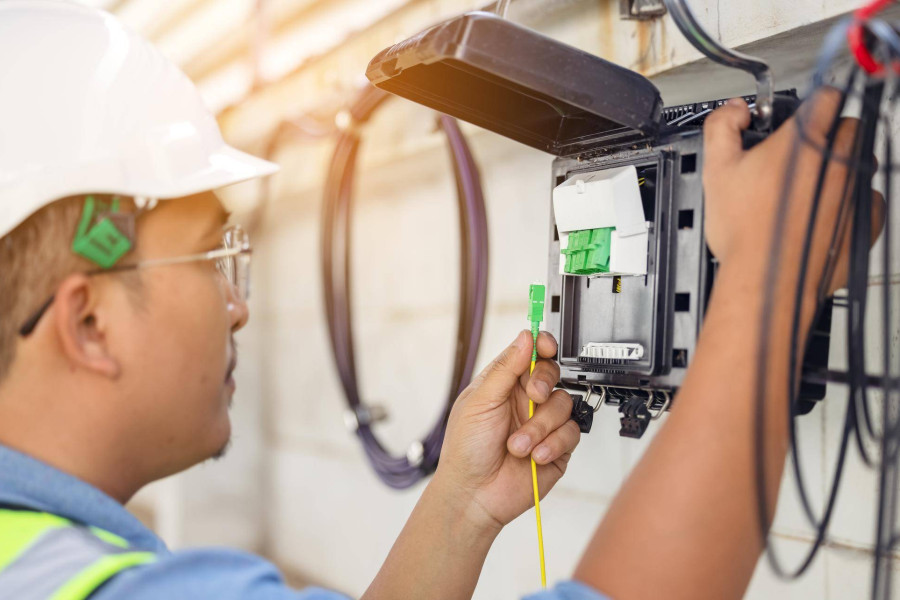 Przegląd instalacji elektrycznej jak często warto go wykonywać?